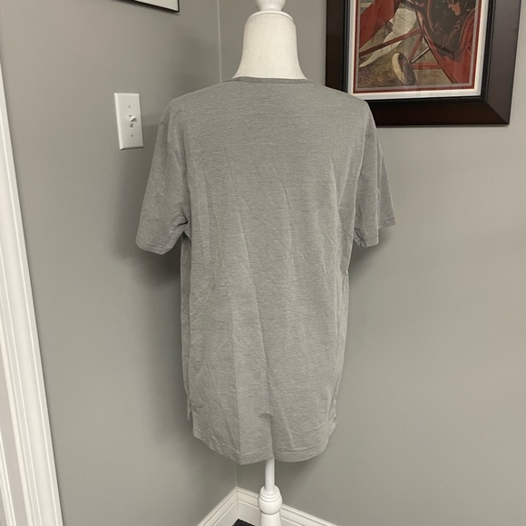 Lululemon athletica mens gray pocket tshirt short sleeve size Large - Picture 4 of 5